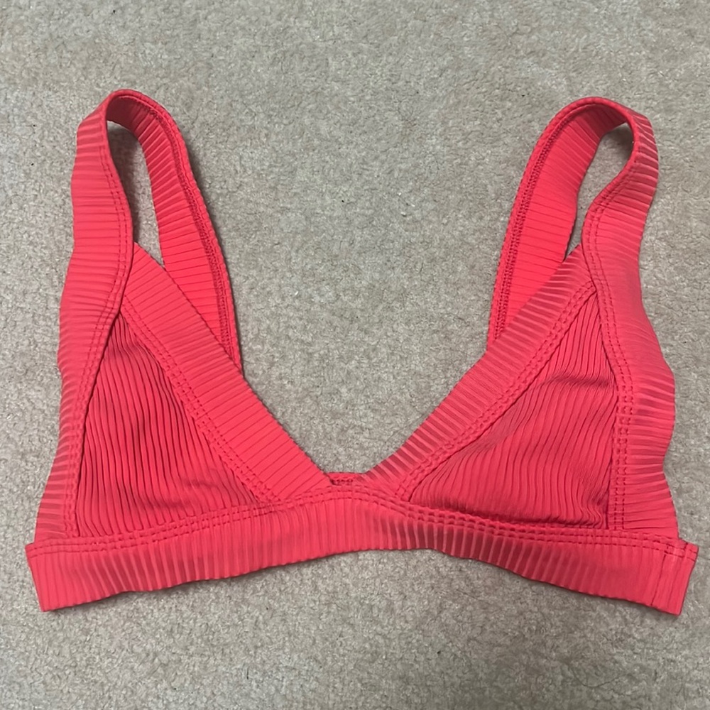 Minimale Animale Cherry Red swim top